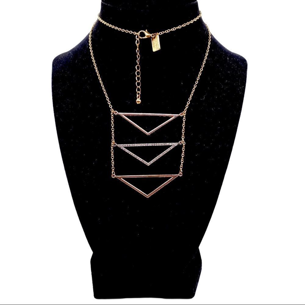 𝅺american Eagle Outfitters Necklace